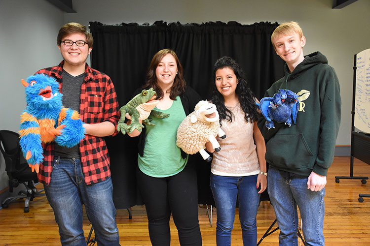 Meet the 2018 NCRL Puppeteers!